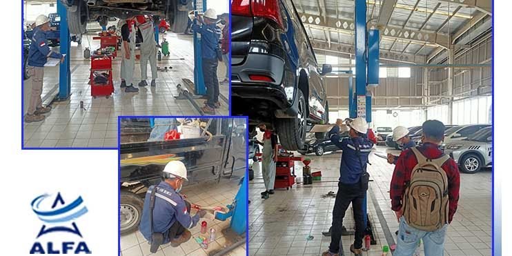 PT ASTRA international TWO post lift