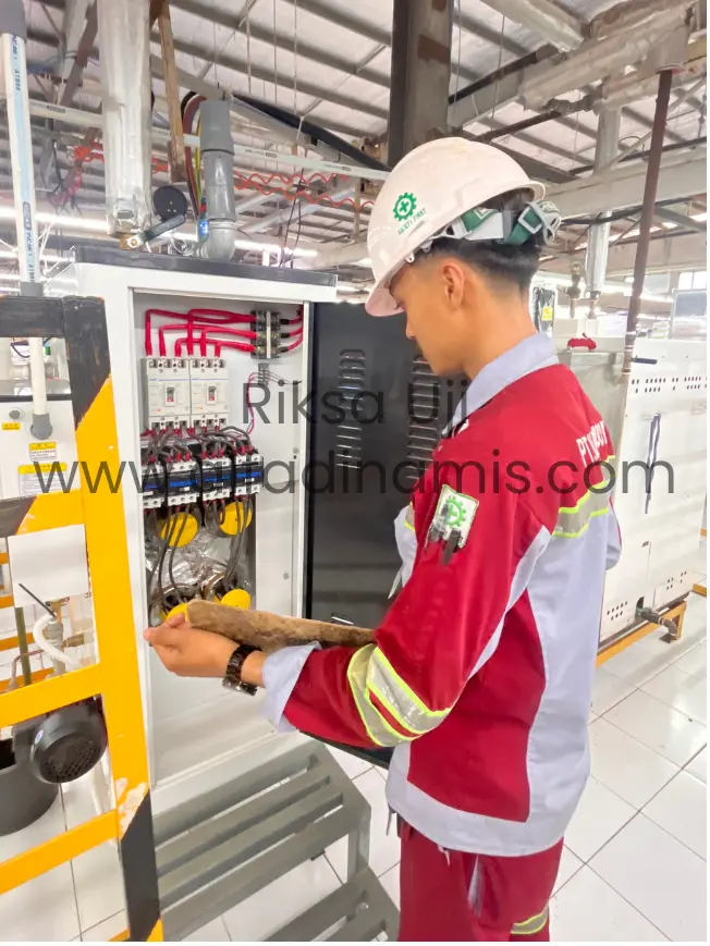 Uji Panel Listrik Pada Boiler|PT Alfa Dinamis|0822-4668-3542